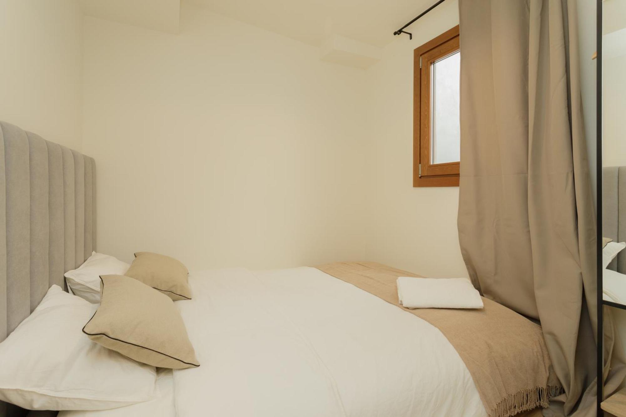 Unique Living Born Apartments & Studios Барселона Экстерьер фото